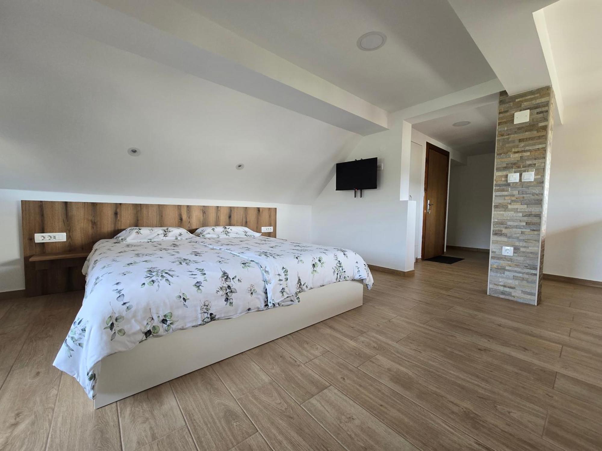 Apartments Bernard Μπλεντ Εξωτερικό φωτογραφία